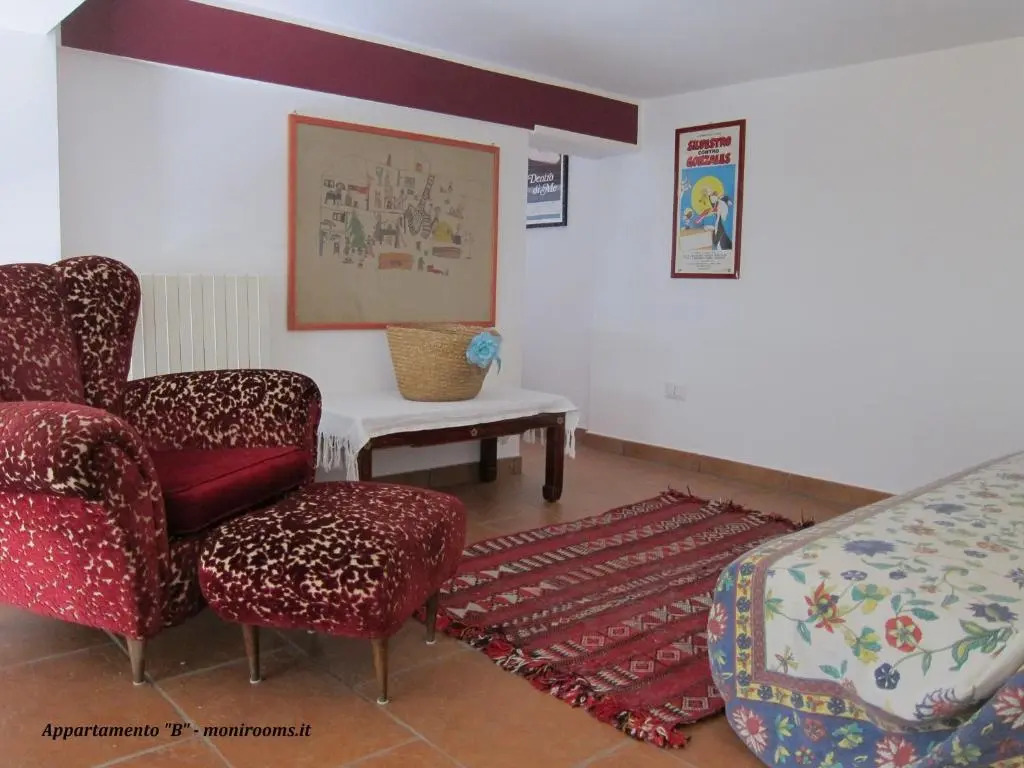 Moni Rooms