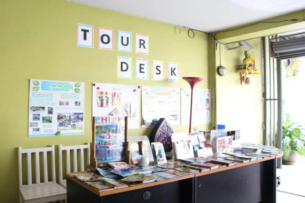 OYO 1054 Phuket Backpacker Hostel