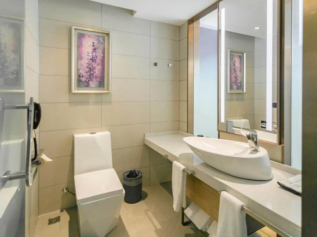 Lavande Hotels Shenzhen Pingshan High Speed Railway Station