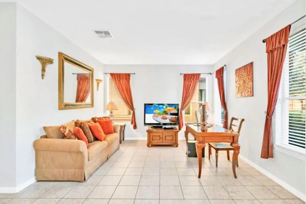 7BR Family Home - w Pool Hot tub - Near Disney