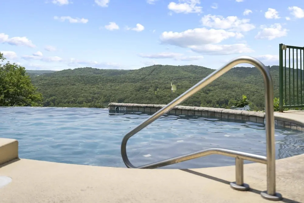 The Branson Stone Cliff Hideaway - 3 Min From Silver Dollar