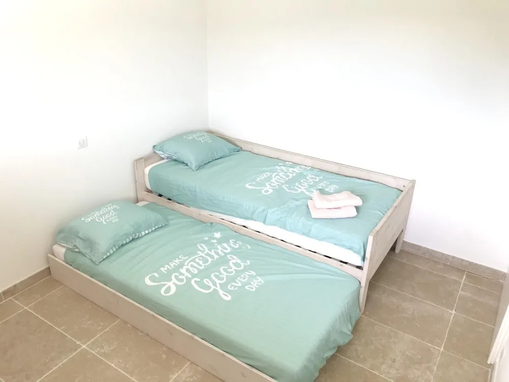 Villa with 4 Bedrooms in Malaucène, with Private Pool, Enclosed Garden And Wifi