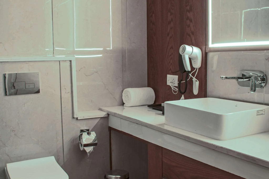 Quality Inn Bhagsu Heritage