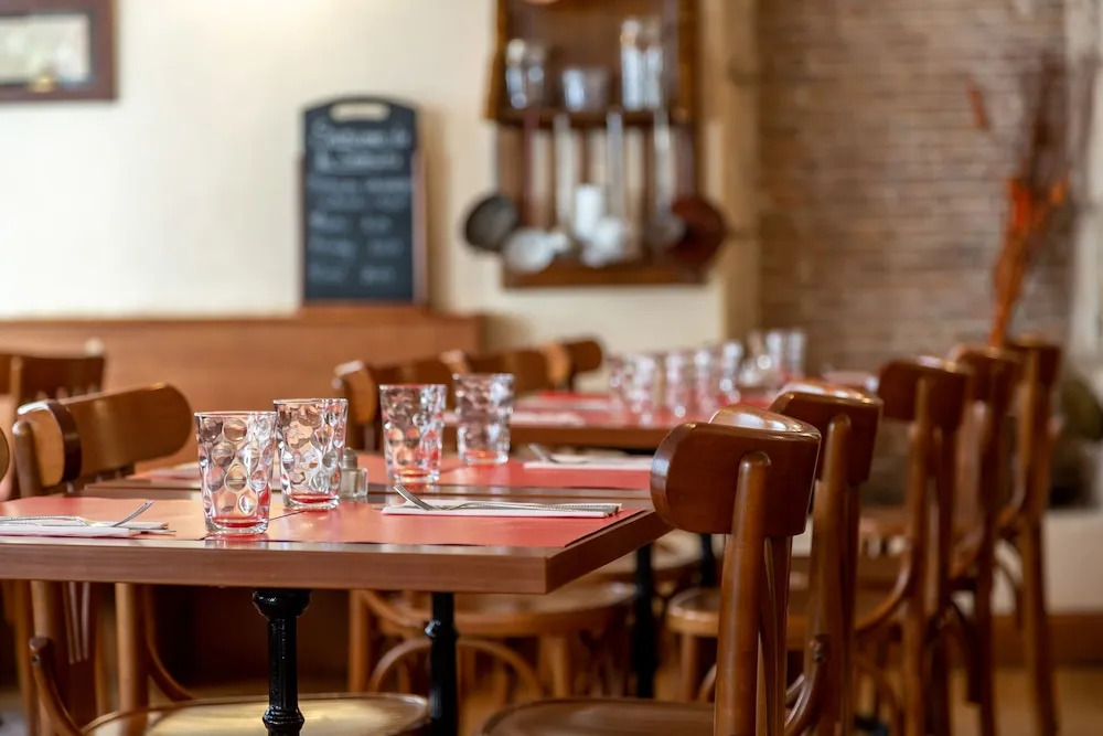 Hôtel Restaurant Famille Bourgeois "La Cote des Monts Damnés"