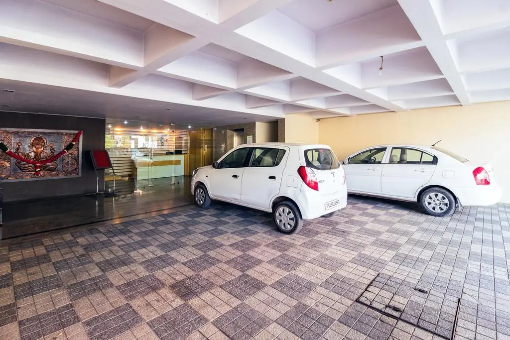 FabHotel Vinflora Banjara Hills