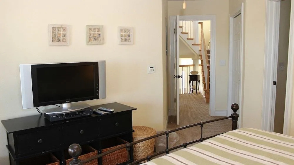 Mulligan House - 5 Br Home