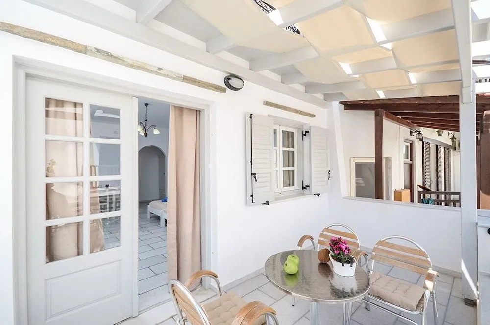 Naxos Dream Calypso Studios