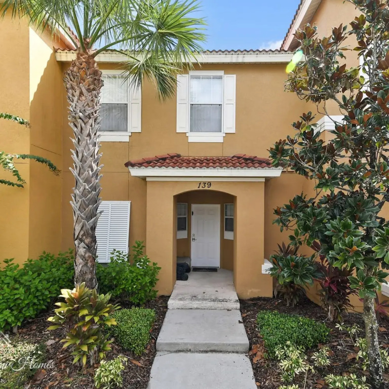 139 Stunning 3BD Home Inside Disney Area