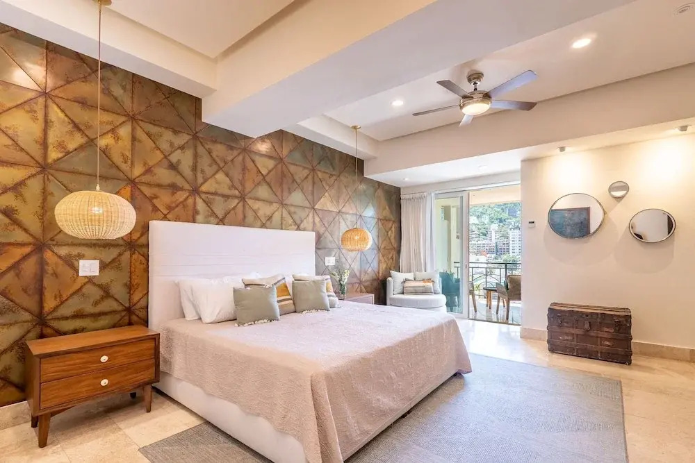Ocean Front Amazing Views and Location Sleeps 8