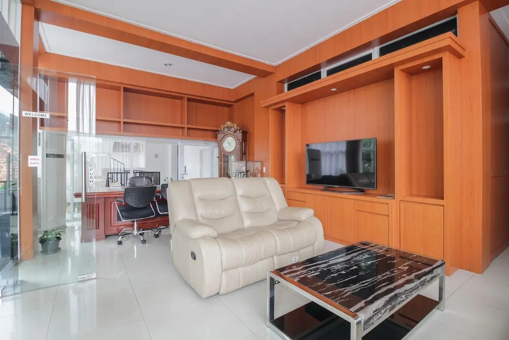 Airy Eco Kemang Ampera Raya Gang Sosial 29A Jakarta