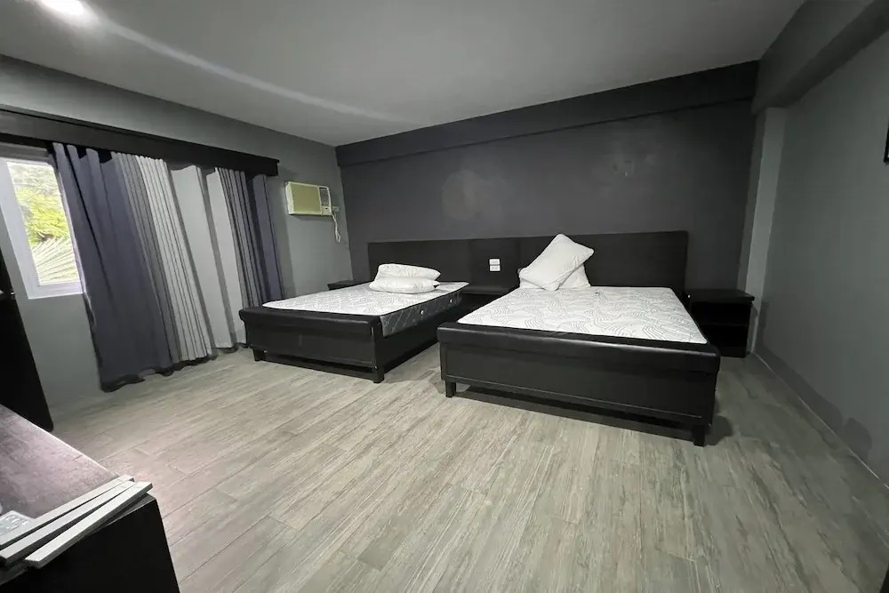 Palm Cabanas Resort