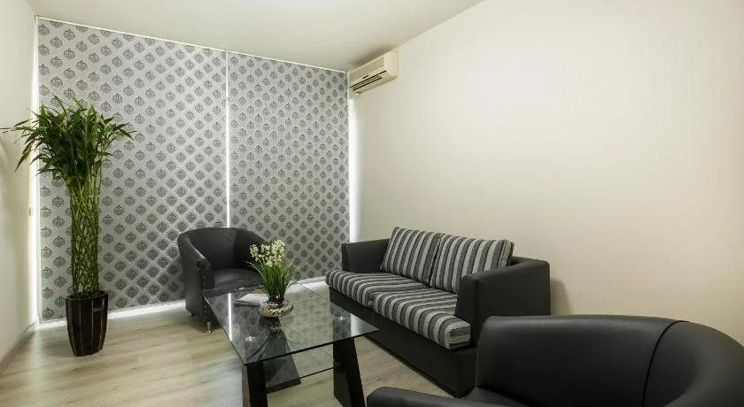 Orient Queen Homes Hotel