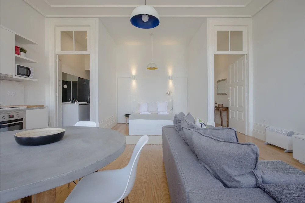 Liiiving - Downtown Spacious Studio