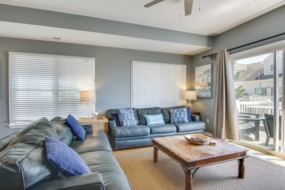Bay-view Retreat w/ 5 Balconies in Bethany Beach!