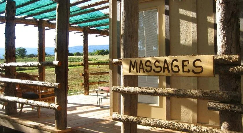 The Cedaredge Lodge