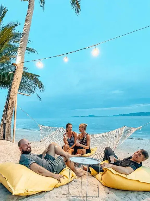 Sea Love Beach Bar & Bungalows