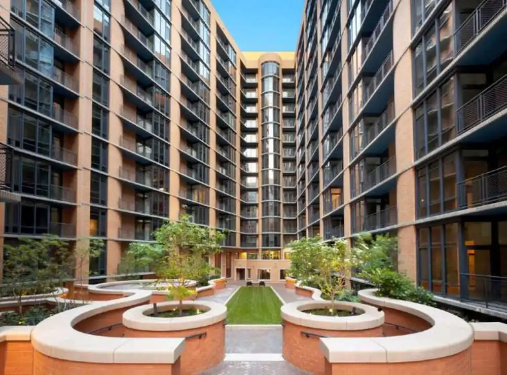 Bluebird Suites at Mt. Vernon Triangle
