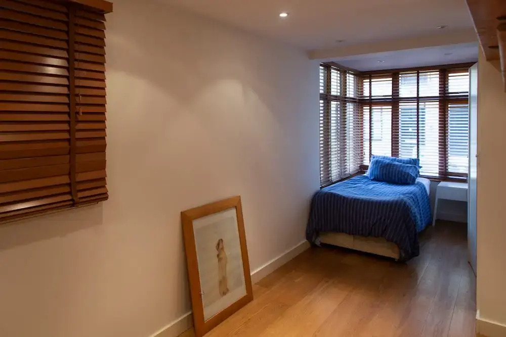 3 Bedroom House In Bayswater