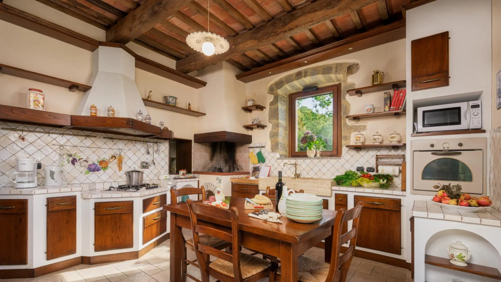 Casale del Castagneto 8, Emma Villas