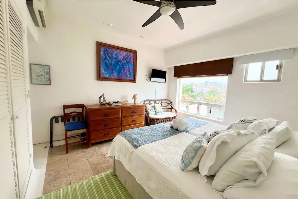 Oceanfront Villa w Private Jacuzzi & Club Access