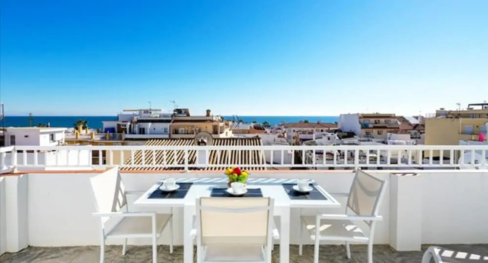 Apartment - 3 Bedrooms with Pool and WiFi - 107694