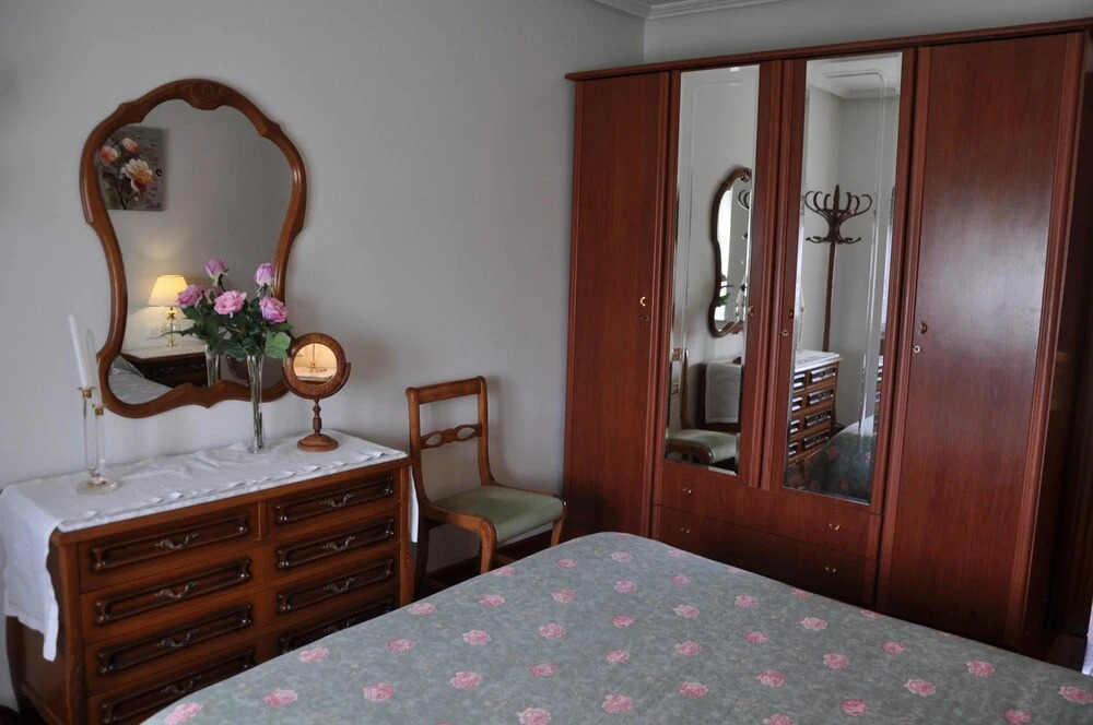 House With 3 Bedrooms in Bernueces, With Enclosed Garden and Wifi - 2