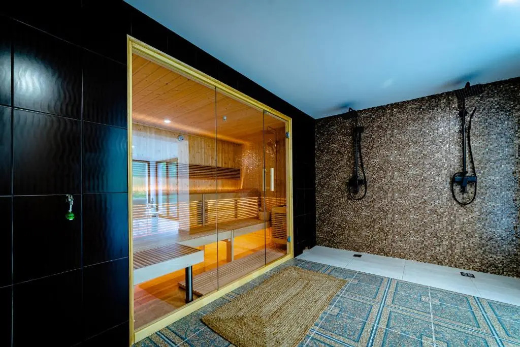Yael Luxury Apartments 3