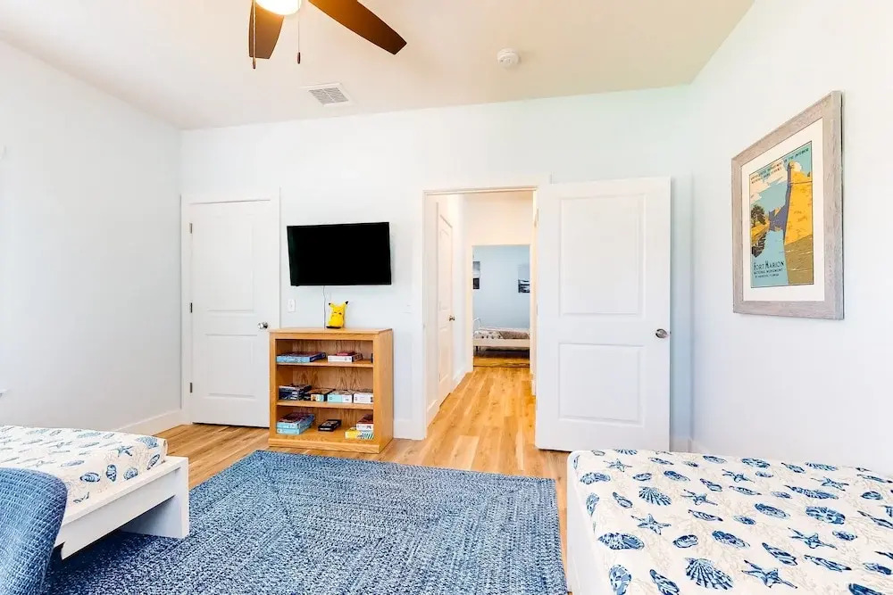 Inviting, Newly Built, Dog-friendly Home With Patio, Central AC & Great Location