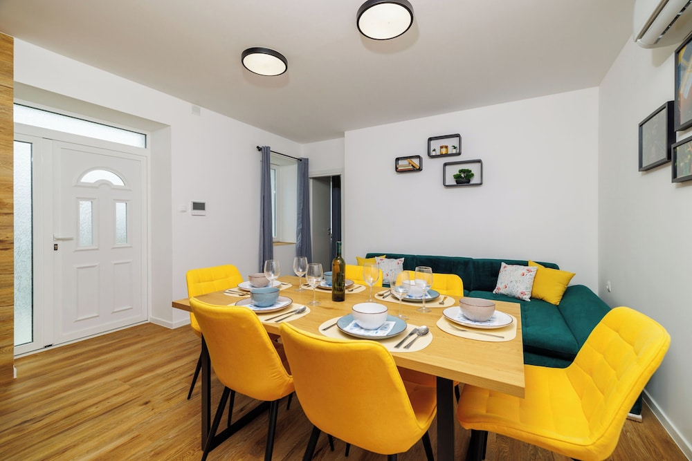 House Scaena