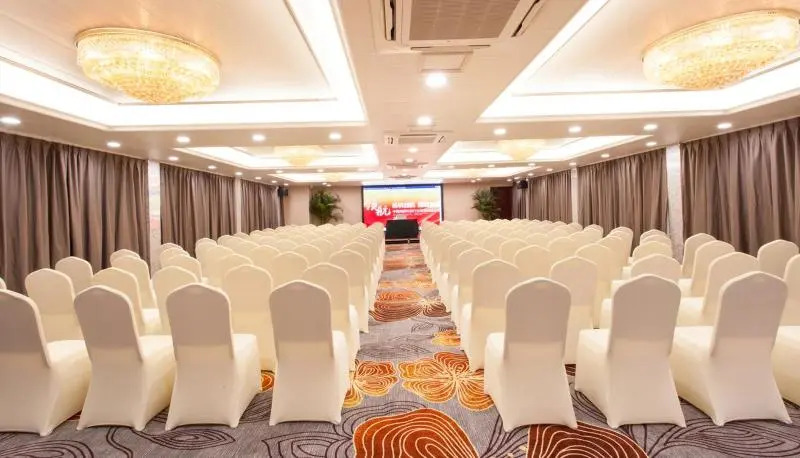 Days Inn by Wyndham Business Place Guilin Yishun
