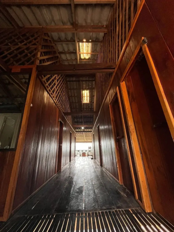 Burce Wood & Social House