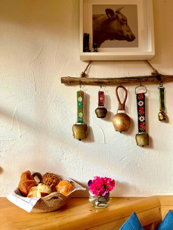 Wunderschöne Wohnung mit Balkon und Blick auf die Alpen