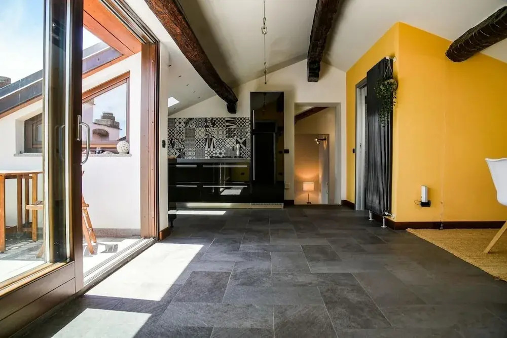 La Finestra sul Lago Luxurious Apartment Furnished