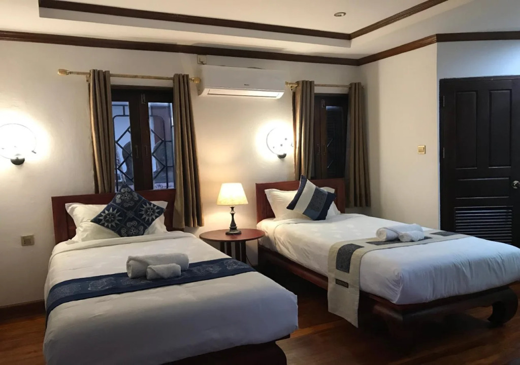 wisdom mystery Hotel