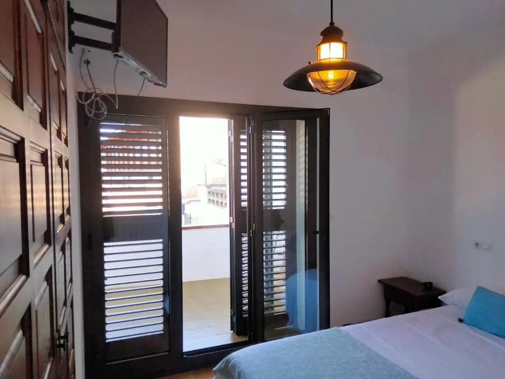 HOUSE APARTMENT LESCALA