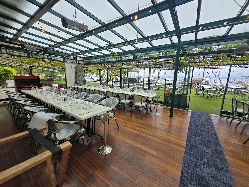 Hôtel La Riviera Victoria