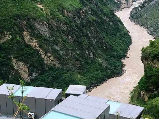 Tiger Leaping Gorge Camp Shangri-La