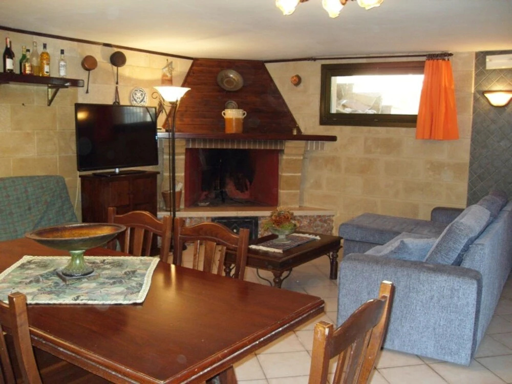 Apartment With 2 Bedrooms in San Donaci, With Wifi
