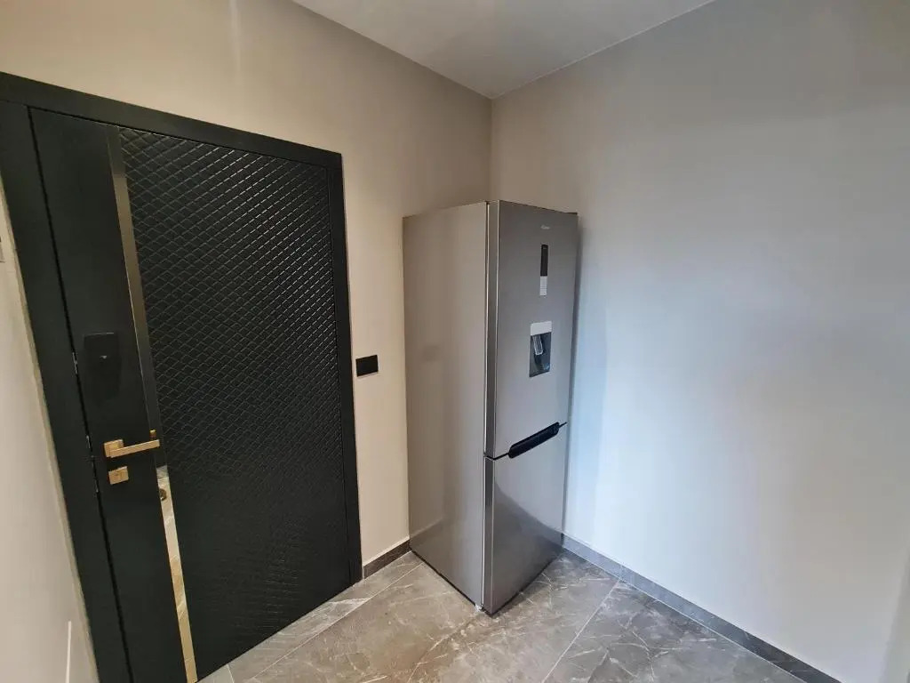 La Mirage Apartment 02