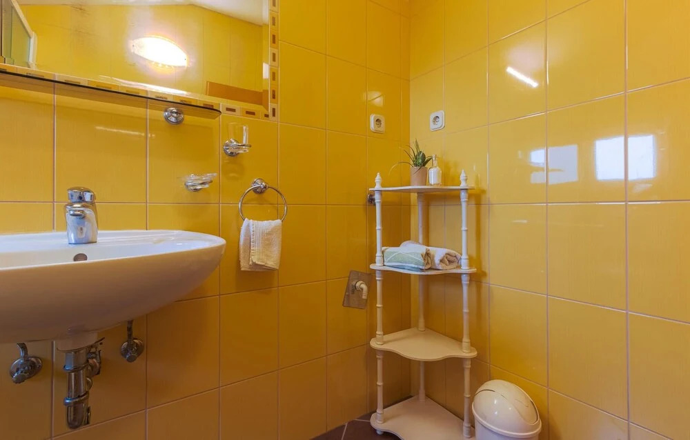 Awesome Apartment in Biograd na Moru With 2 Bedrooms, Wifi and Outdoor Swimming Pool
