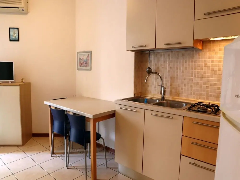Flat for 4 People With Terrace in Residence With Shared Swimming Pool