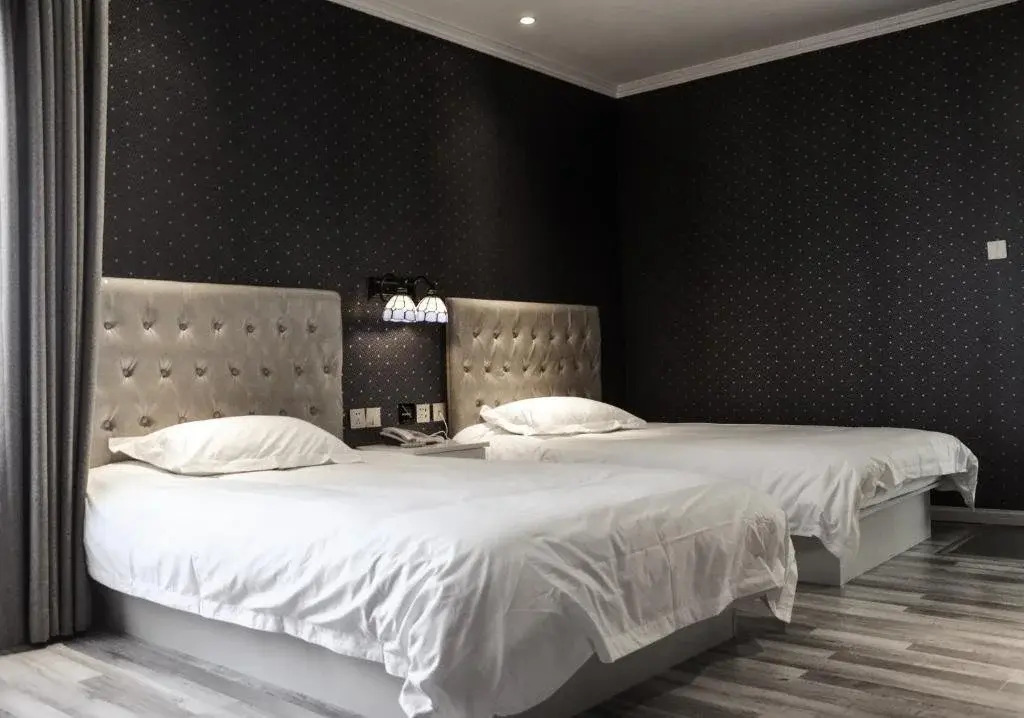 Qingdao Xiehou International Youth Hotel