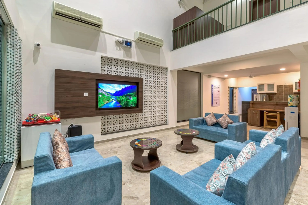 SaffronStays Amaltas, Nashik-10 Bedroom Pool Villa For Large Groups And Corporate Offsites