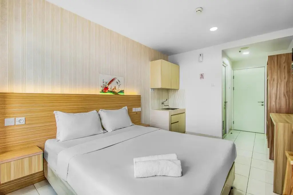 Skyland Sentul Tower Apartment