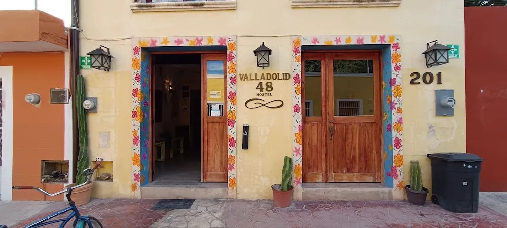 VALLADOLID 48 Hotel & Hostal
