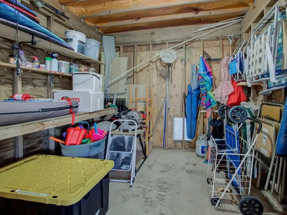 Spacious Family-Friendly House Near the Beach