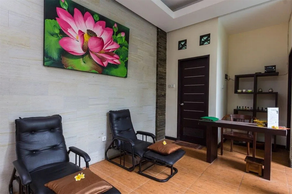 RedDoorz Plus @ Shri Lakshmi Seminyak
