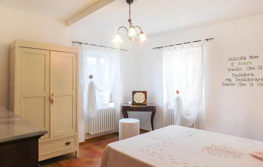 Beautiful Home in Cingoli With 3 Bedrooms and Wifi