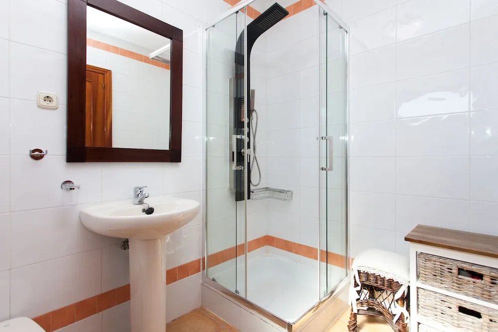 Anahi Home Drago 12