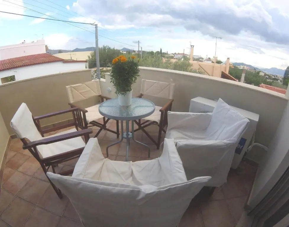 Arapakis Apartment